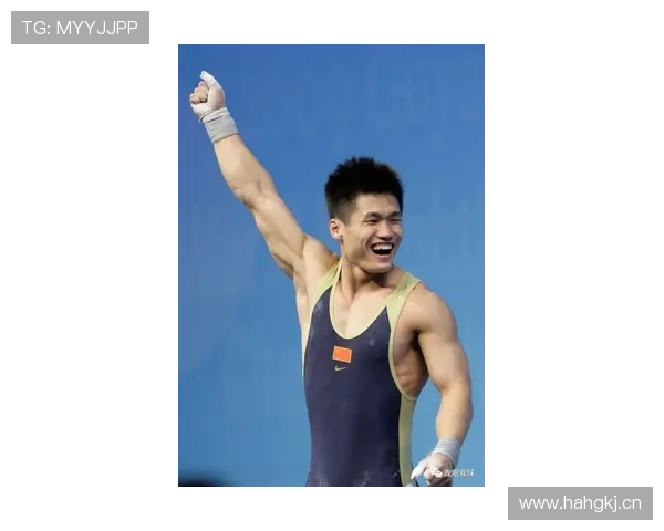 我靠，吕小军背的那只包，感觉比我房租还值钱